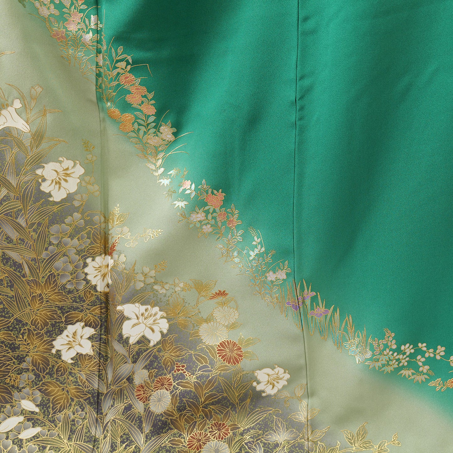 A striking emerald green tsukesage|美しいエメラルドグリーンが印象的な付け下げ