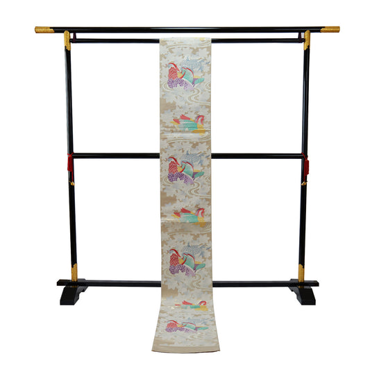 A six-panel obi sash featuring a striking design of large mandarin ducks|大きく配置されたオシドリが印象的な六通袋帯