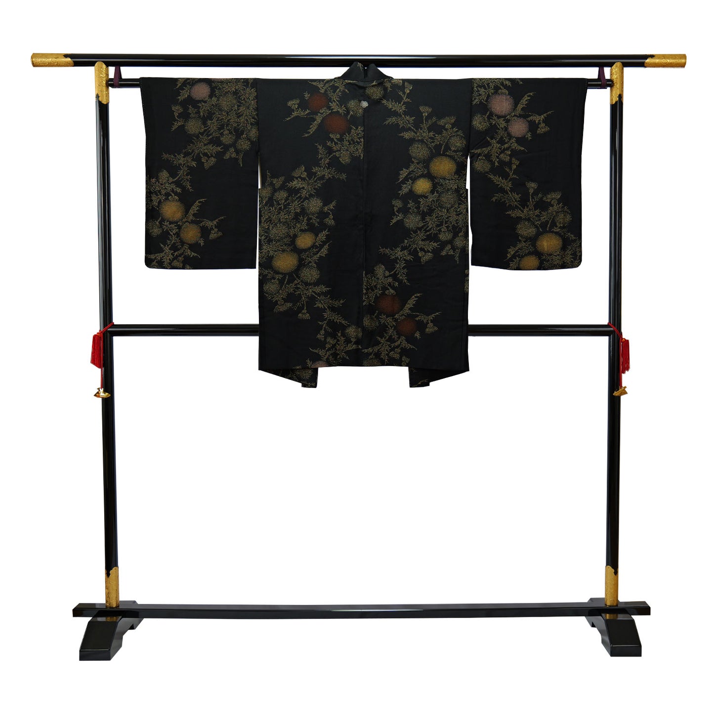 A lacquered haori coat with a thistle pattern and a single crest on the back|背中に一つ紋があるアザミ柄の漆織りの羽織