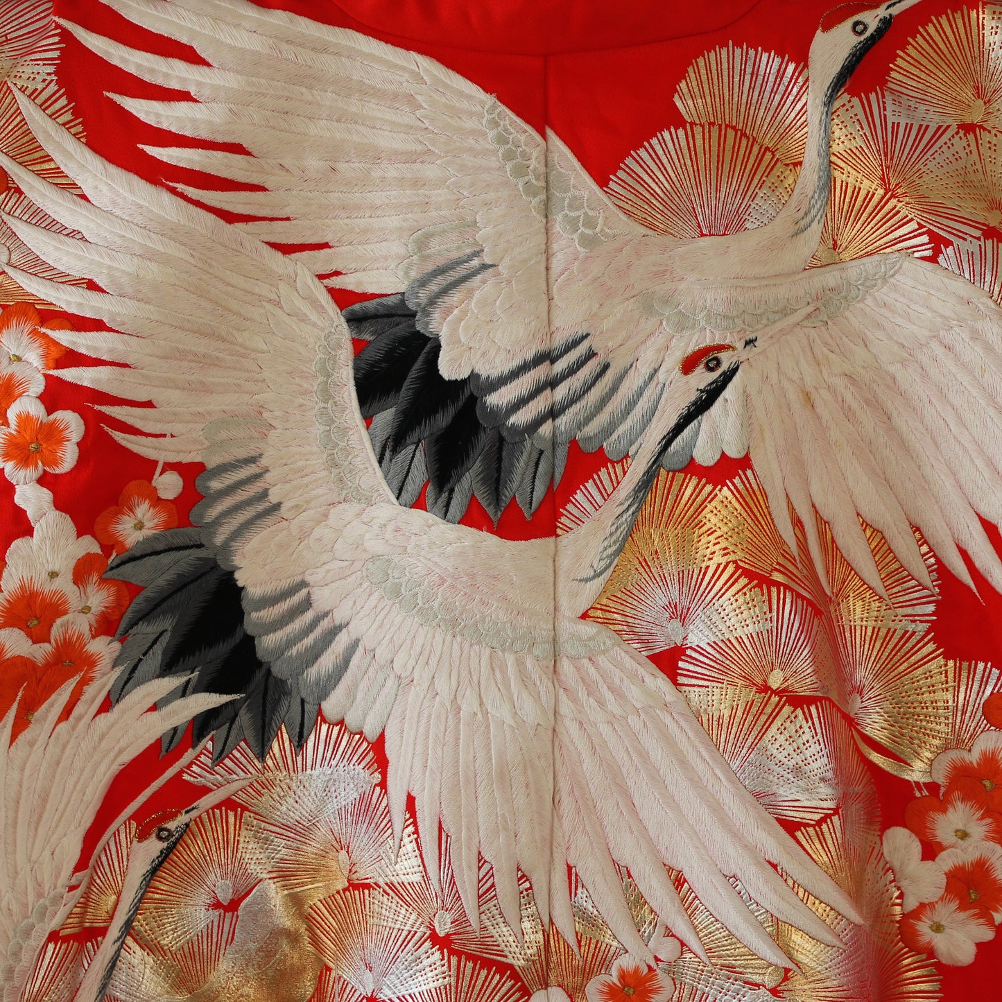 Kimono Uchikake(打掛) Vermilion-Red FlyingCrane Plum Embroidery GoldLeaf SilverLeaf Japanese Traditional Clothing Japan