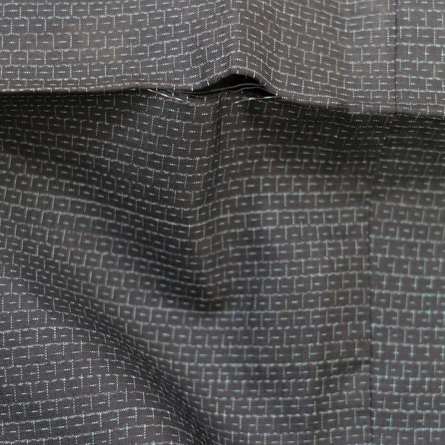 A men's haori jacket made of indigo Oshima with a striking hand-painted tiger pattern｜手書き虎柄が迫力のある藍大島の男物羽織