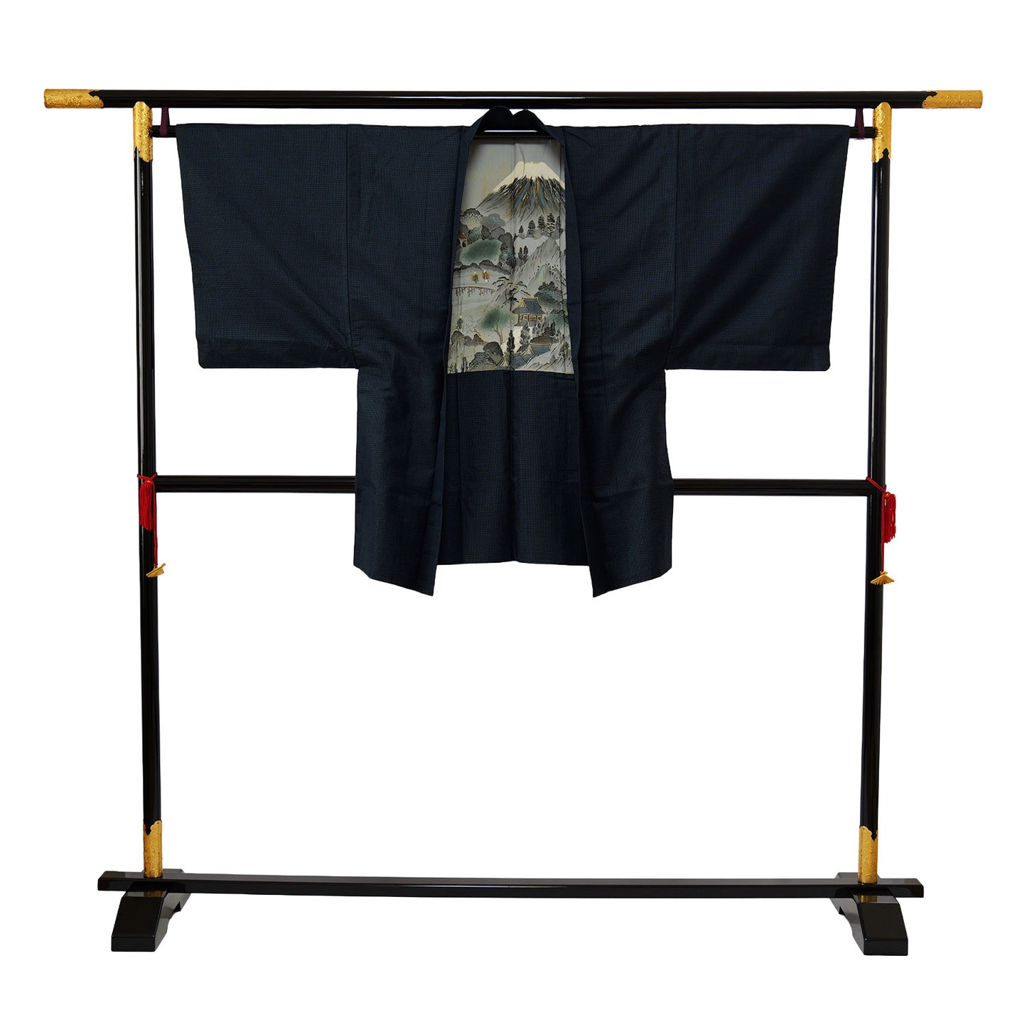 An indigo Oshima men's haori with a striking hand-painted Mt. Fuji lining｜手書き富士山の裏地が印象的な藍大島の男物羽織