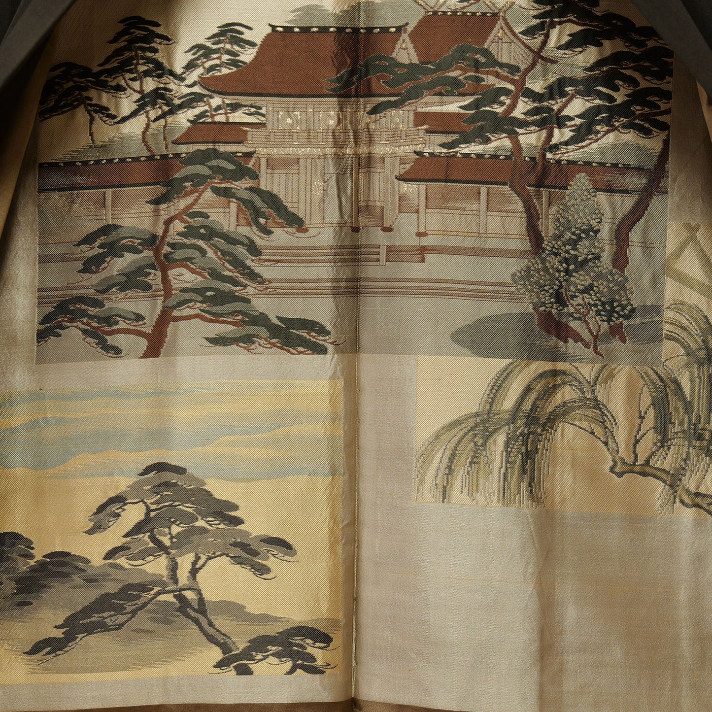 A men's habutae haori with a Japanese landscape on the lining｜裏地に日本の風景が表現された羽二重の男物羽織