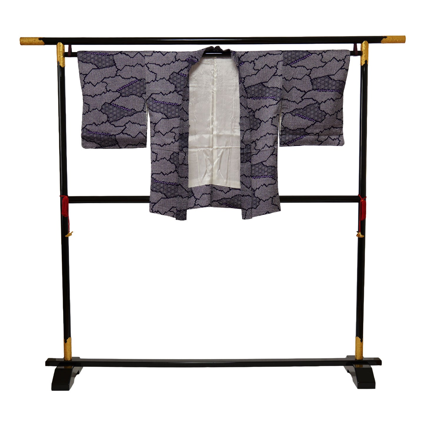 A dark purple haori with striking stencil dyeing｜型染め絞りが印象的な暗めの紫の羽織