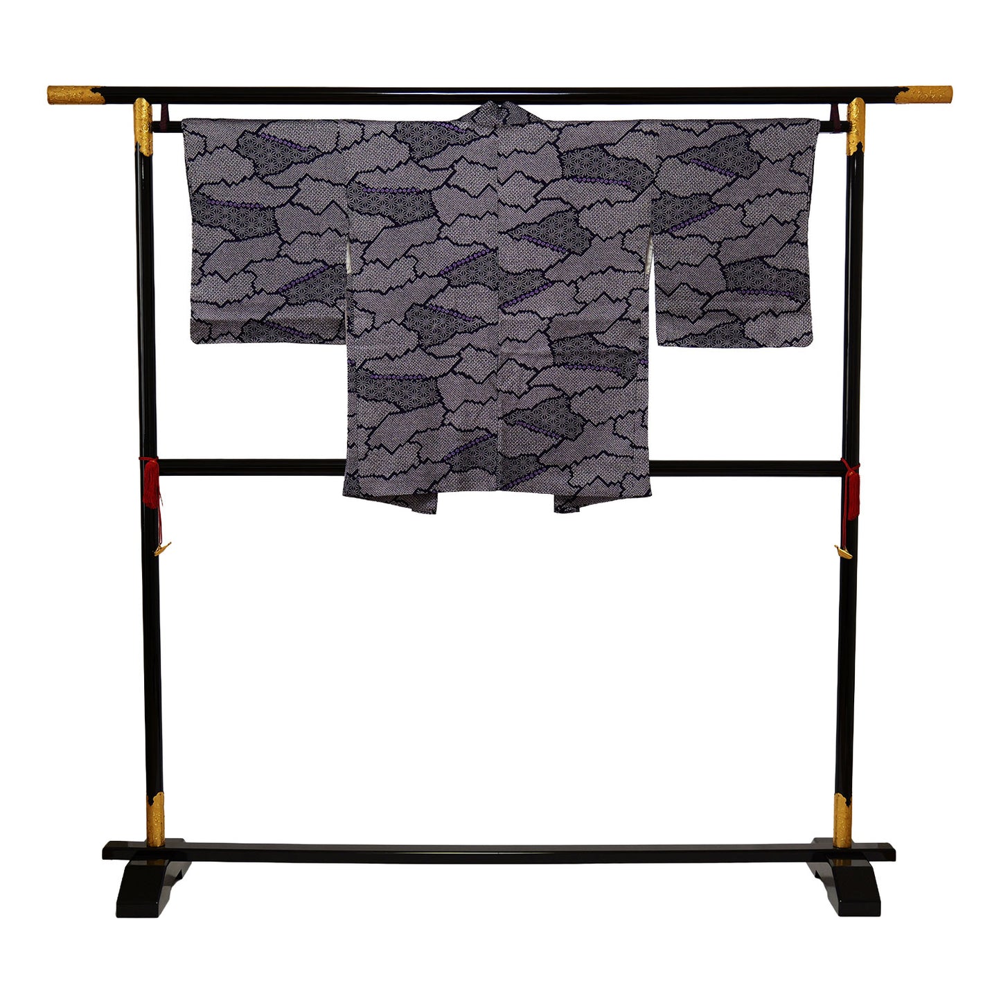 A dark purple haori with striking stencil dyeing｜型染め絞りが印象的な暗めの紫の羽織