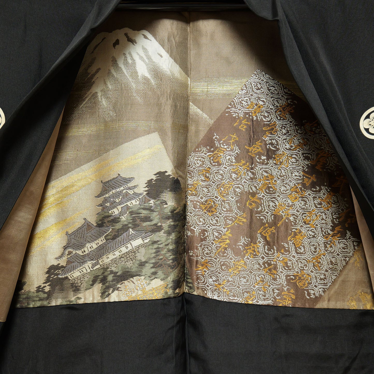Black habutae coat with five crests｜羽二重の五つ紋入の黒羽織